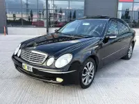 Mercedes-Benz E320 in Excellent Condition image thumbnail 3