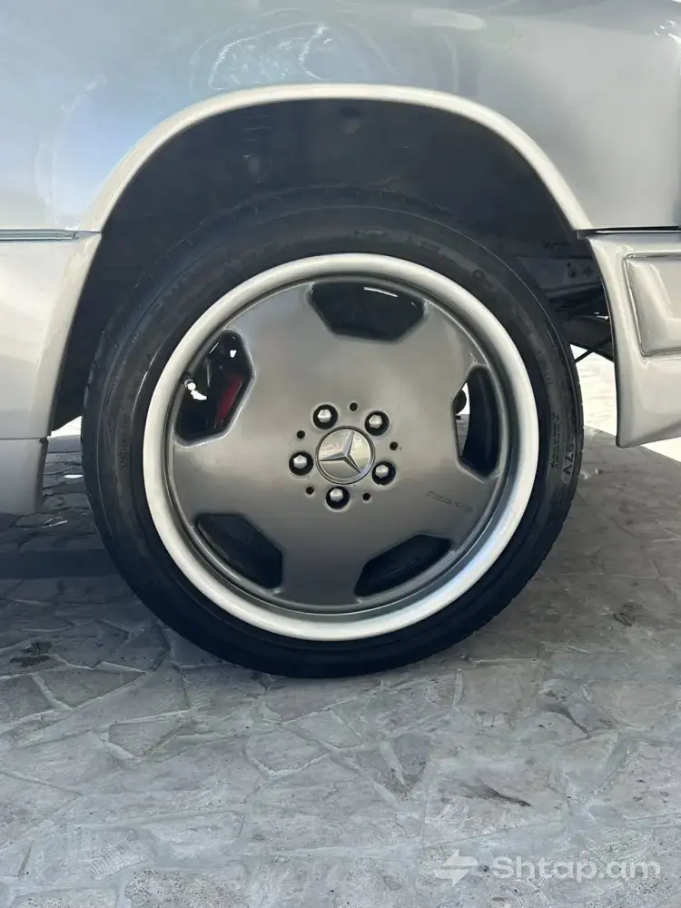 Գնեք Mercedes-Benz W124՝ արծաթագույն և անթերի վիճակում 0