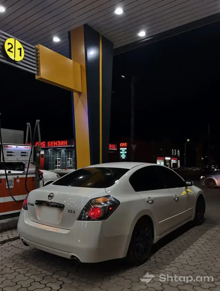 Отличный NISSAN ALTIMA (S) на продажу 2
