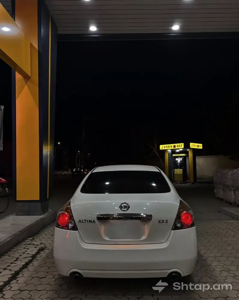 Отличный NISSAN ALTIMA (S) на продажу 3