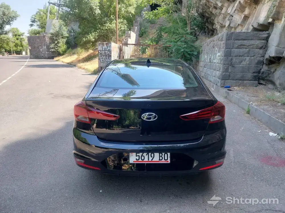 Գնեք նոր Hyundai Elantra 2019 մոդելը՝ անթերի վիճակում 1