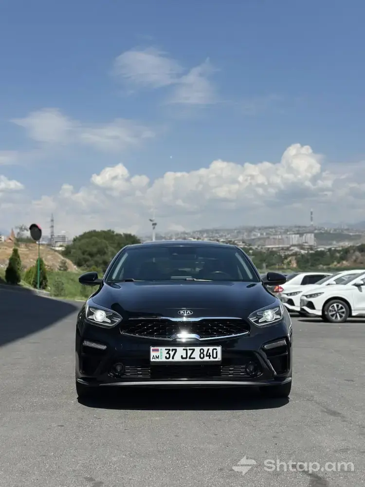 Импортированный Kia Forte S 2018 2