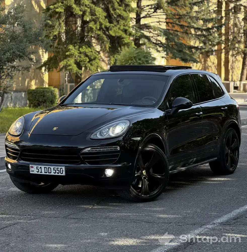 Գնեք Porsche Cayenne S՝ սև գույնով և կատարյալ վիճակում 1