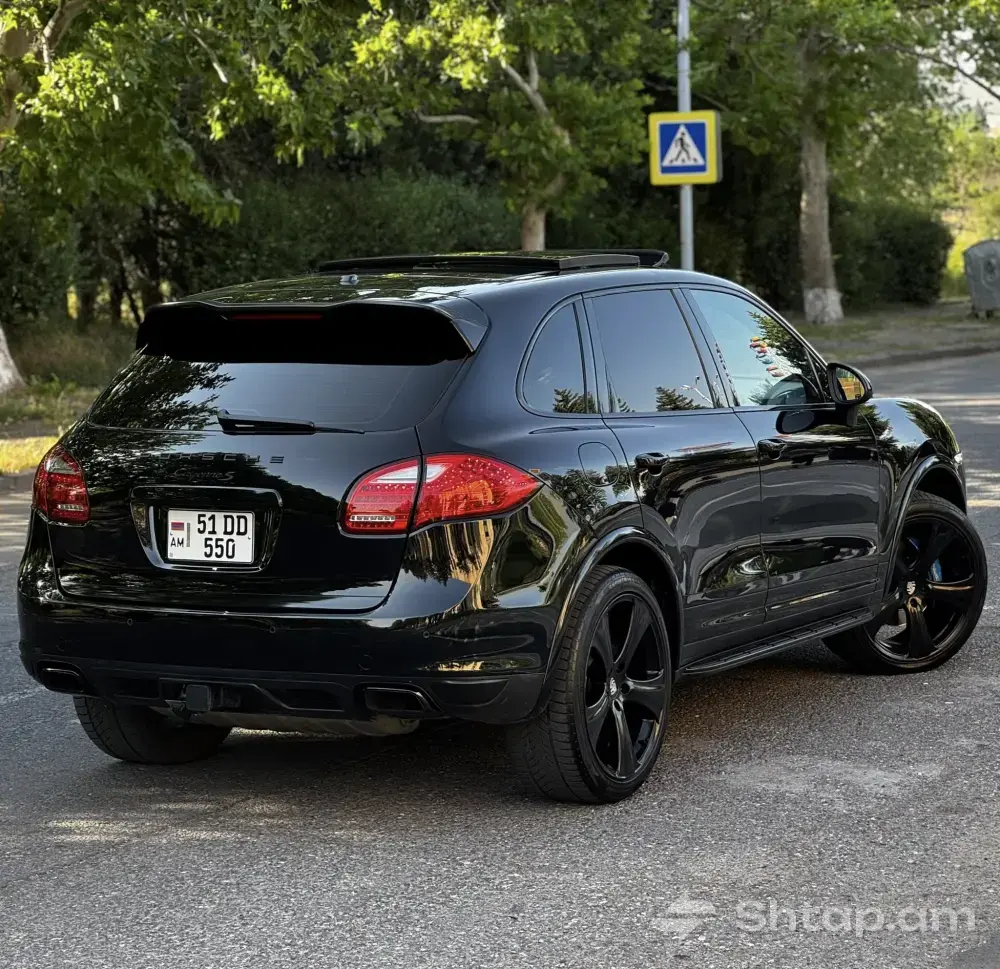 Գնեք Porsche Cayenne S՝ սև գույնով և կատարյալ վիճակում 3