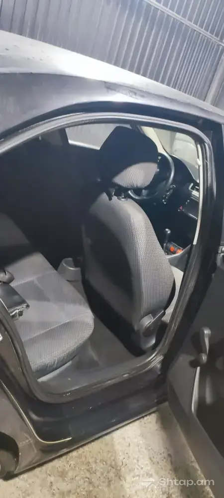 Skoda Rapid: Comfort and Safety 2