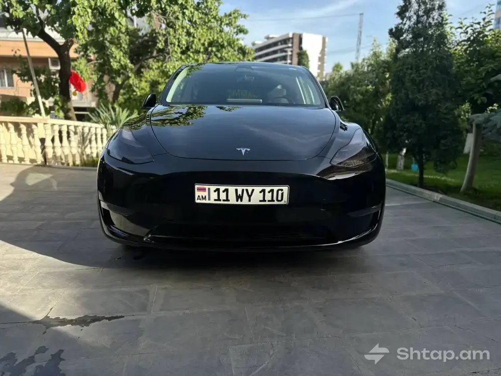 Tesla Model Y 2023 - Dual Motor Long Range 0