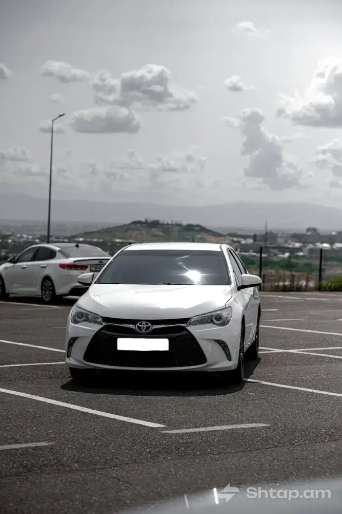 Perfect Toyota Camry SE for Sale 1