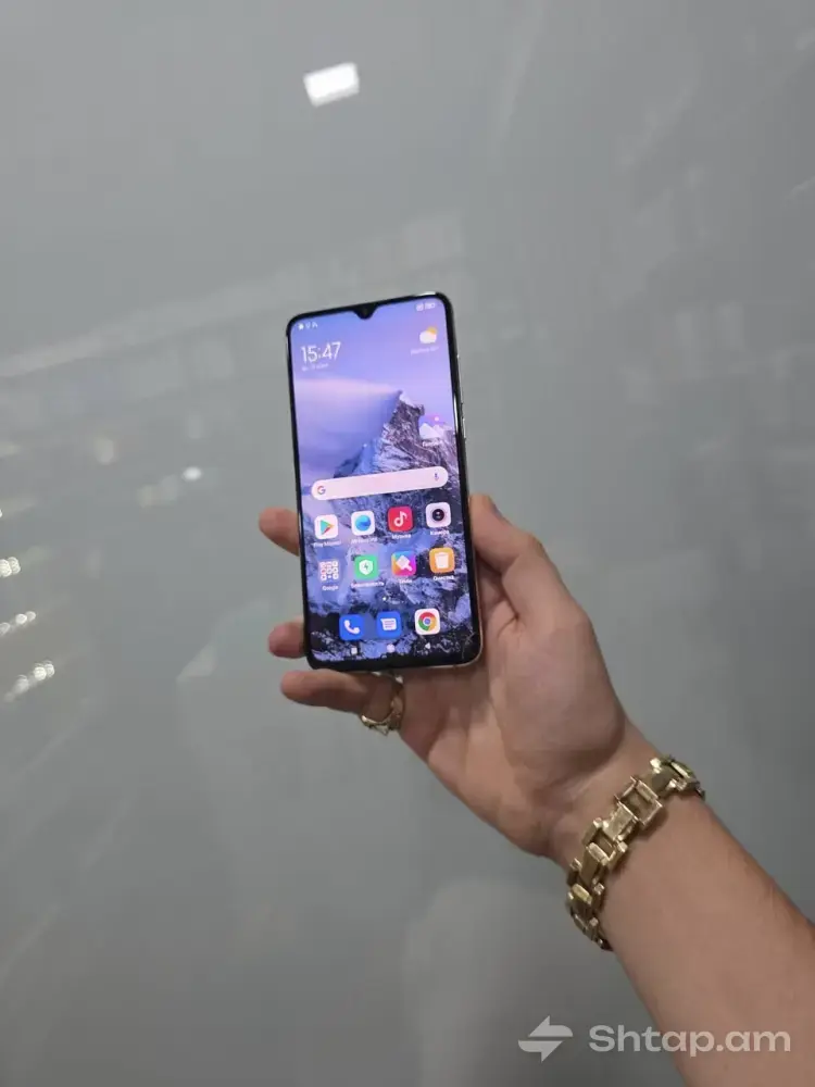 Գնեք Xiaomi Mi 9 Lite՝ Հզորություն և Ոճ Միասին 1