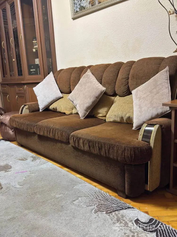 Buy a Stylish Hall with Sofas 0