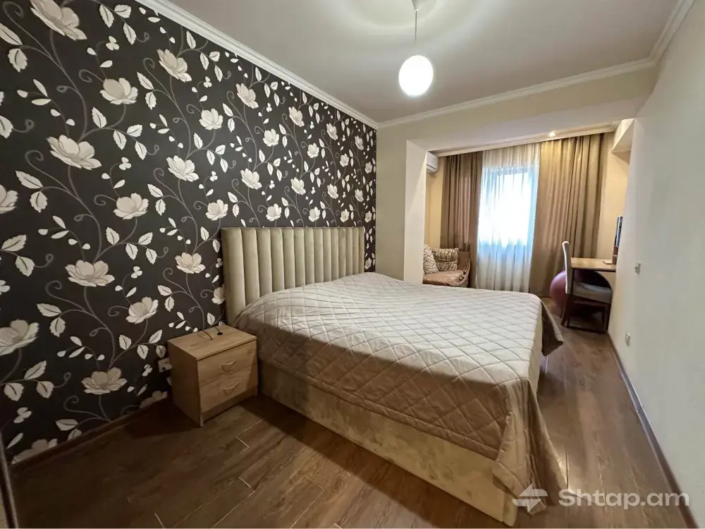 Apartment for Sale in Small Center 0