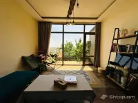 House for Sale near Cascade image thumbnail 0