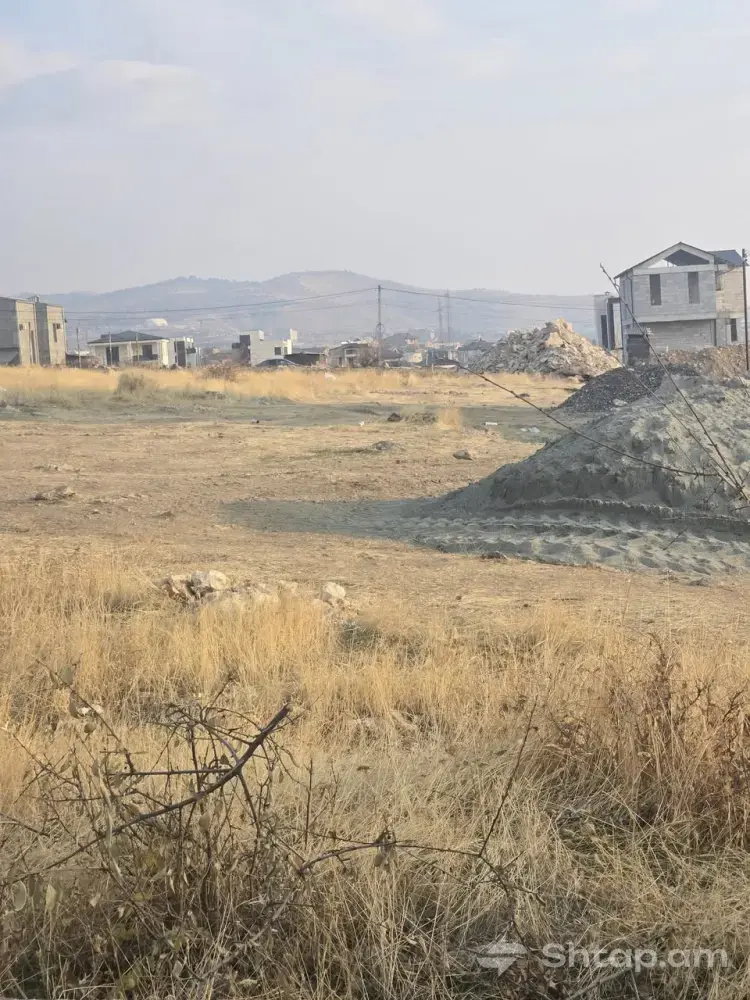 Հողատարածք Բագրևանդում՝ 1400 քմ 2