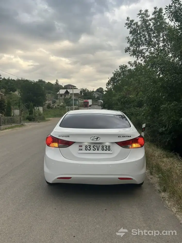 Hyundai Elantra 2011 - Գերազանց վիճակում վաճառվում է 1