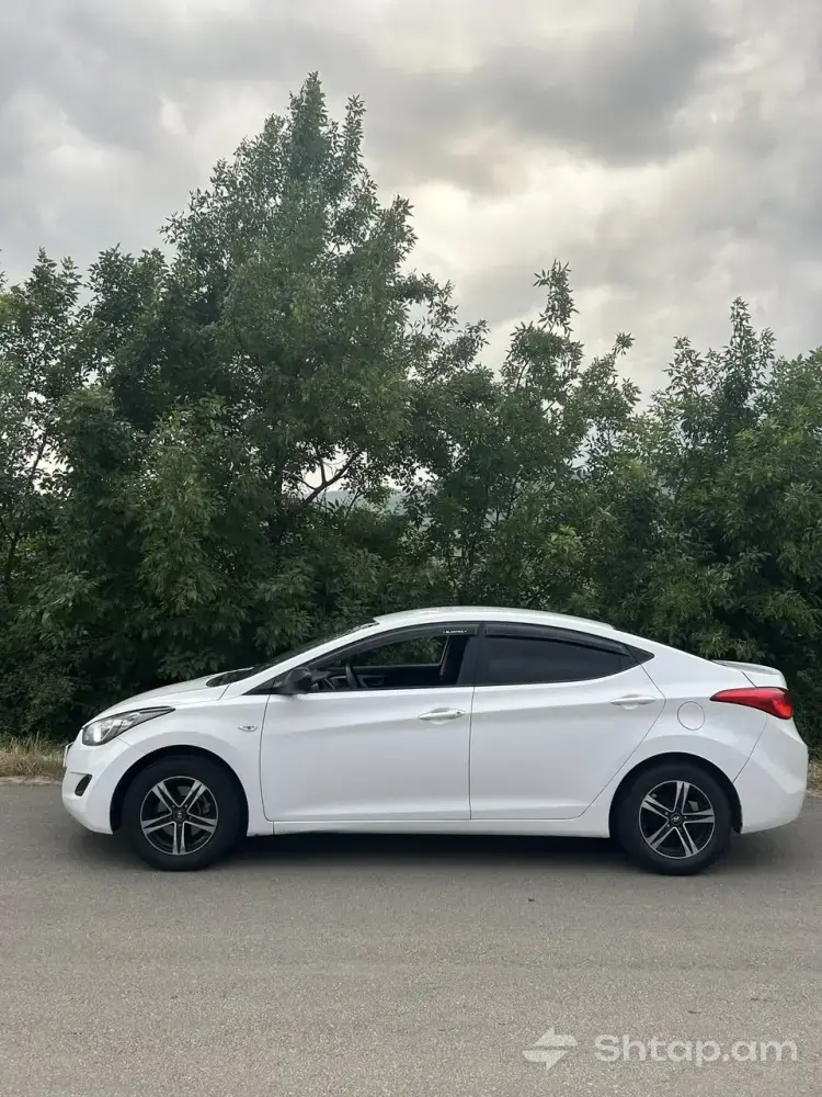 Hyundai Elantra 2011 - Գերազանց վիճակում վաճառվում է 3