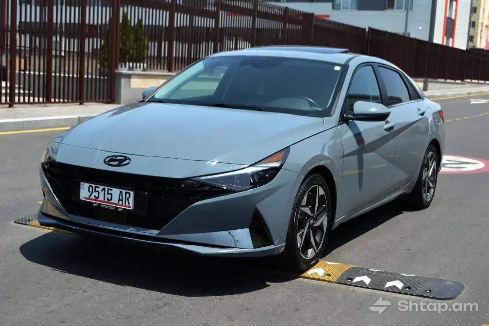 Hyundai Elantra 2021: Идеальное состояние 0