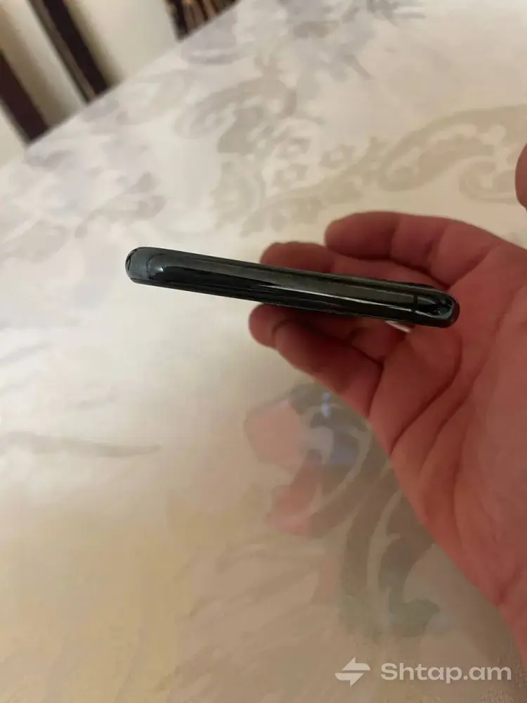 iPhone 11 Pro Max 64GB Available 3