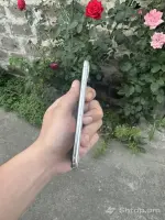 iPhone X 64GB in Excellent Condition image thumbnail 3