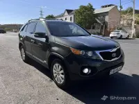 Kia Sorento 2011 in Excellent Condition image thumbnail 0