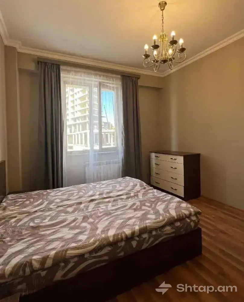 Apartment Rental in the Renaissance District 4