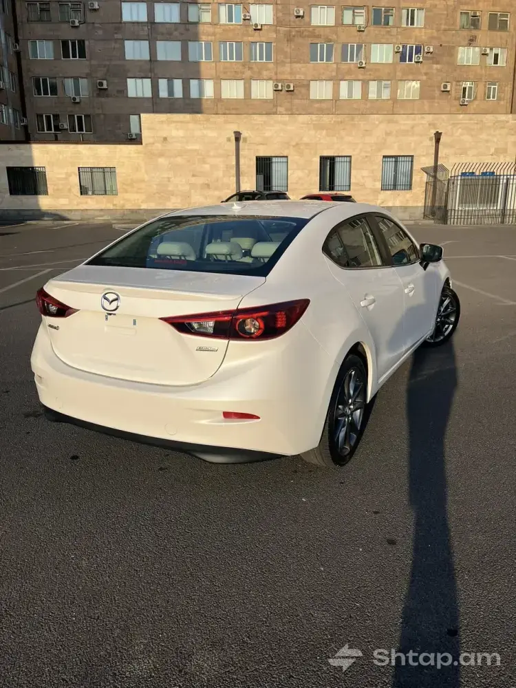 Продается Mazda 3 Grand Touring 3