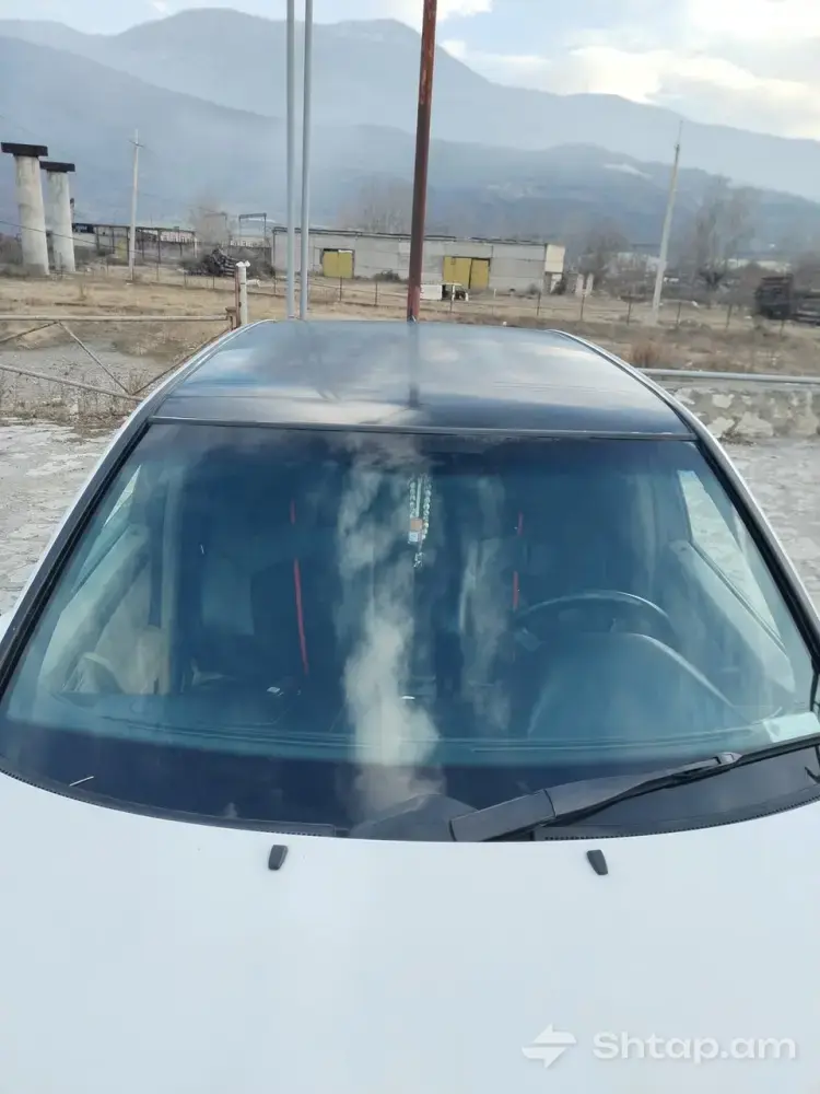 Mercedes-Benz C-Class 1996թ. Սպիտակ Սեդան Վաճառվում է 1