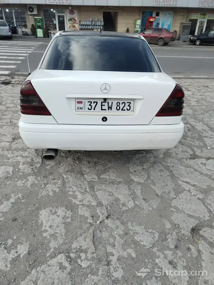 Mercedes-Benz C-Class 1996թ. Սպիտակ Սեդան Վաճառվում է 3
