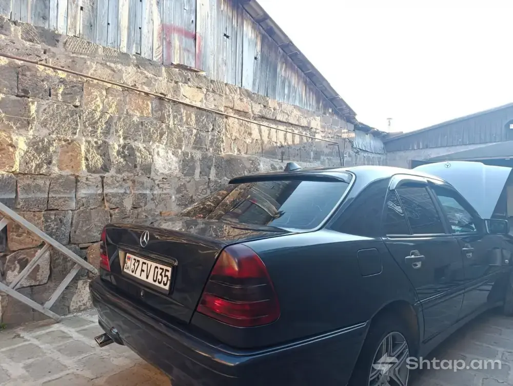 Mercedes-Benz C-Class 1998 Available 2