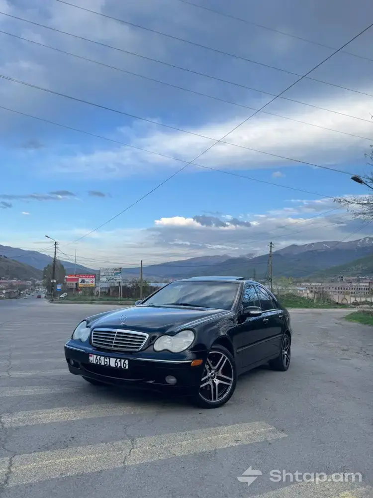 Mercedes-Benz C240՝ հուսալի և հարմարավետ մեքենա 0