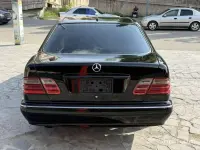 Mercedes-Benz E 320՝ իդեալական վիճակում image thumbnail 3