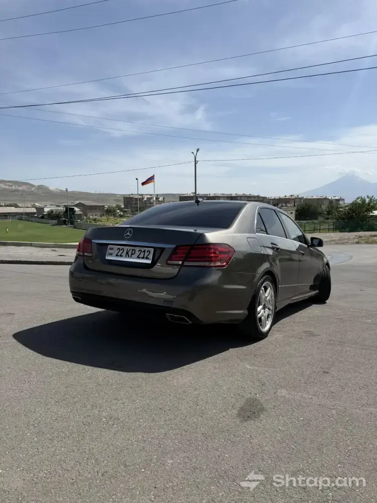 Mercedes-Benz E 350 W212 Available 2