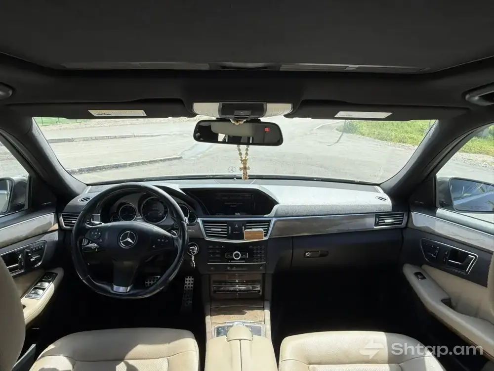 Mercedes-Benz E 350 W212 Available 3