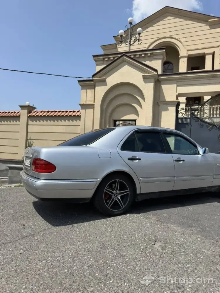 Mercedes-Benz E-Class (W210) 1998 года на продажу 1