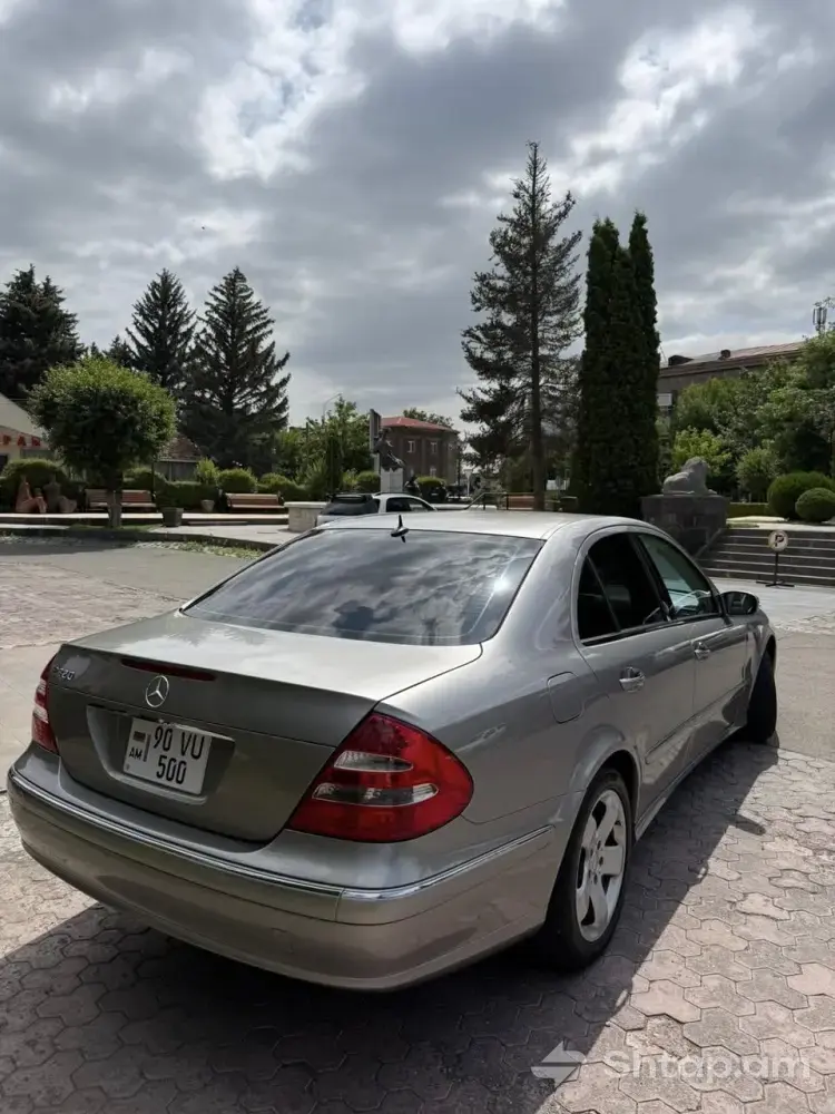 Mercedes-Benz E320 for Sale 4