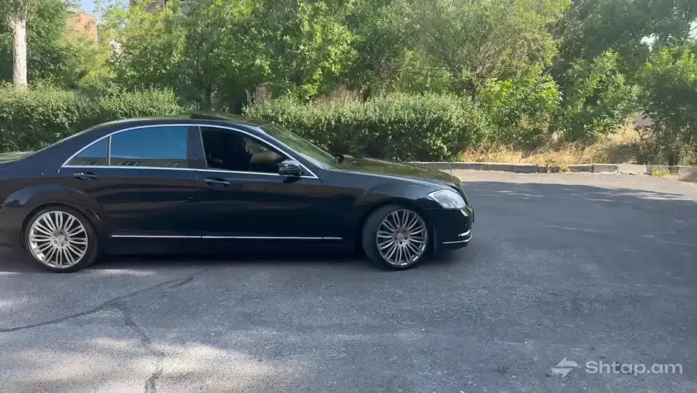 Идеальное состояние Mercedes-Benz S-Class AMG 1
