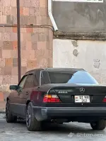 Mercedes-Benz W124 1993թ. 3.2 լիտր շարժիչով image thumbnail 3