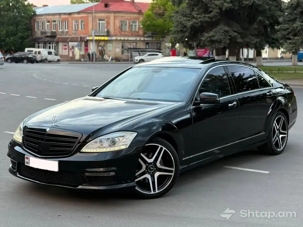 Mercedes-Benz W221 S550 2006 года 1