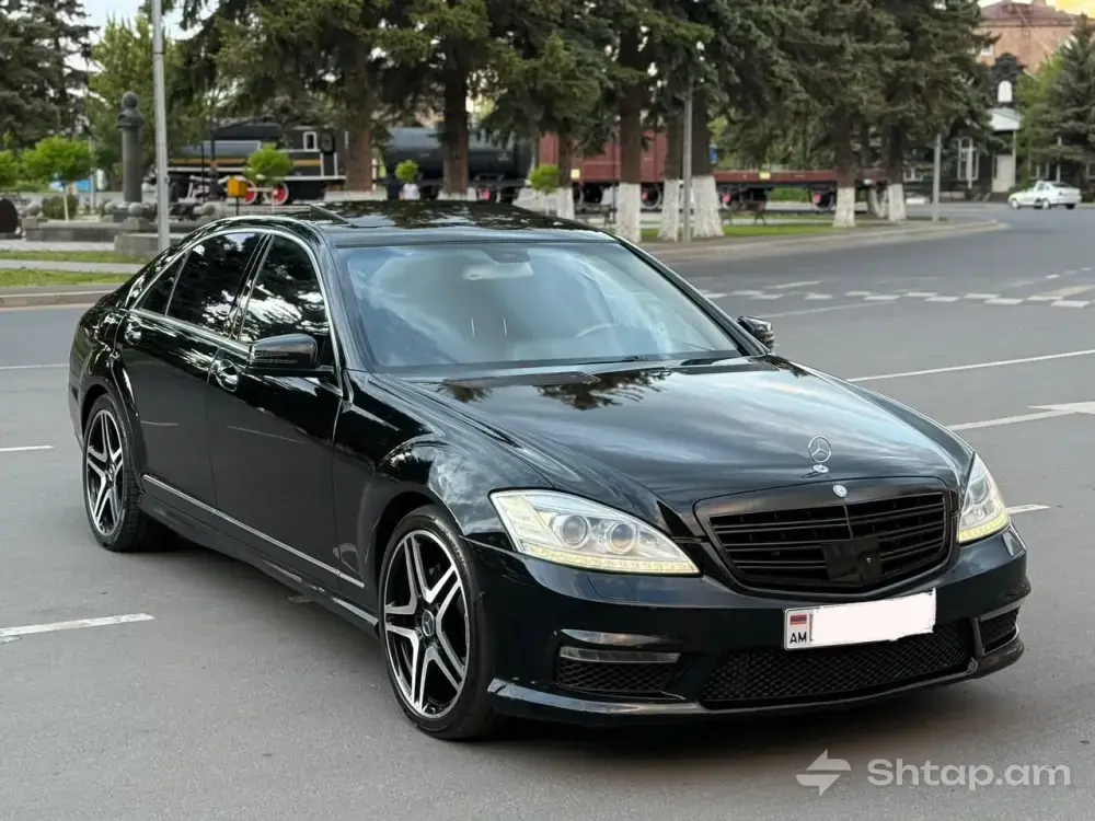 Mercedes-Benz W221 S550 2006 года 2