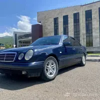 Mercedes E 230 in Perfect Condition image thumbnail 1