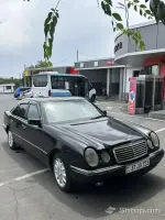 Perfect 1999 Mercedes-Benz E320 thumbnail 2
