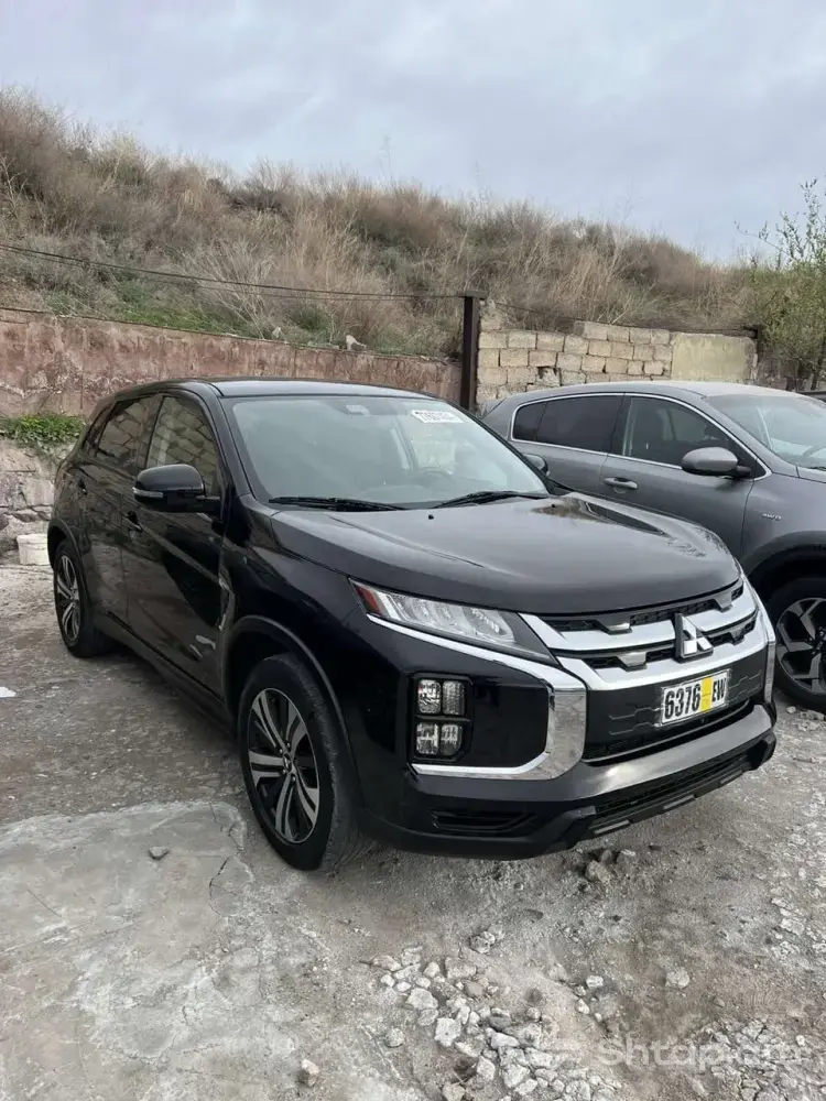 Mitsubishi Outlander Sport 2019-2020 0
