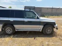 Perfect Mitsubishi Pajero 2001 image thumbnail 3