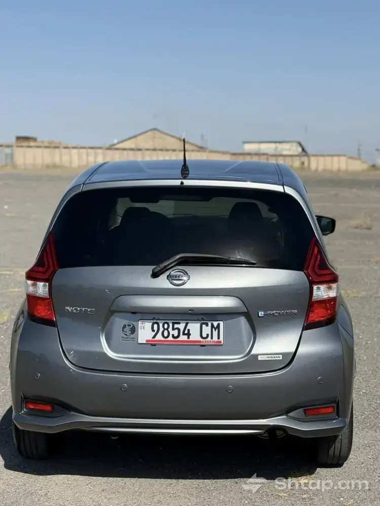 Nissan Note e-power: Perfect Condition 4