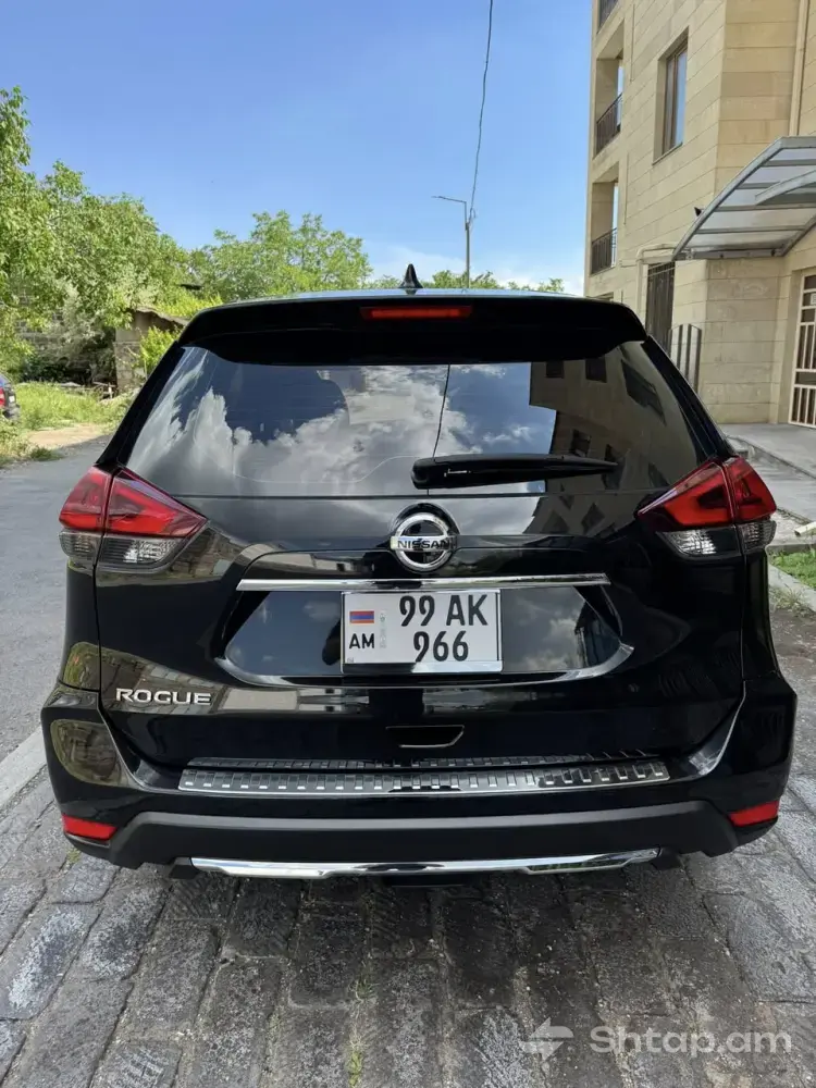 2019 Nissan Rogue 1