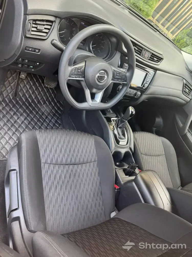 2019 Nissan Rogue 3