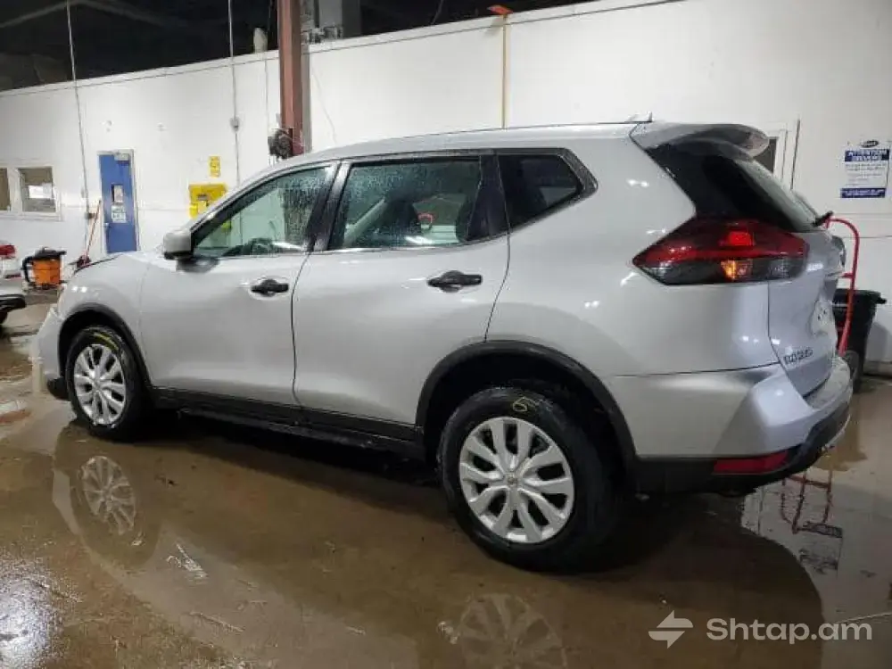 Buy NISSAN ROGUE S 4x4 in Potium 3