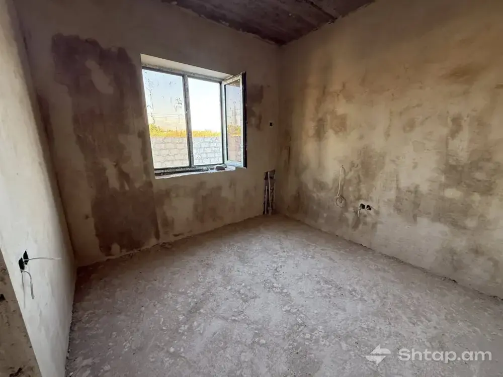 Նորակառույց 3 սենյականոց տուն Արևաբույր գյուղում 2