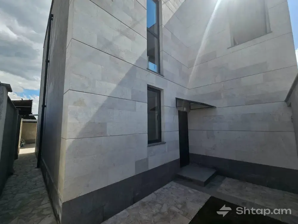 House for Sale in Davtashen 2