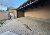Mansion on Shahumyan Street in Yeghvard image thumbnail 2