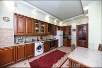 Apartment with City View image thumbnail 0