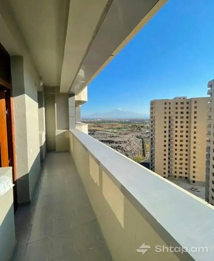 Apartment in Veratsnund District 0